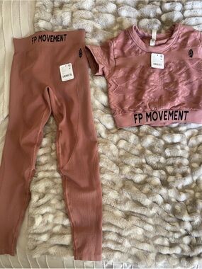 Women’s FP Movement High-Waist Leggings and Cropped workout  outfit- petal pink